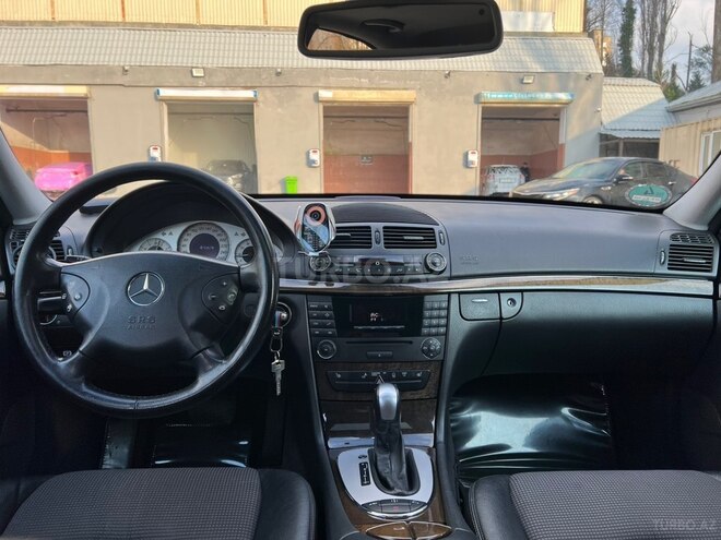 Mercedes E 240 2003, 281,000 km - 2.6 л - Bakı