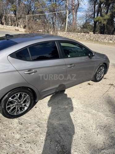 Hyundai Elantra 2019, 86,000 km - 2.0 l - Bakı