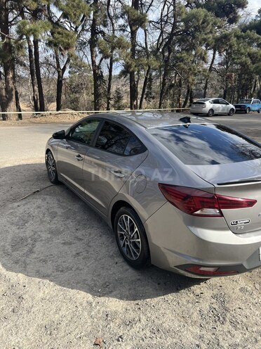 Hyundai Elantra 2019, 86,000 km - 2.0 l - Bakı