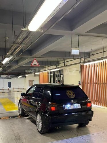 Volkswagen Golf 1997, 150,000 km - 1.8 l - Gəncə