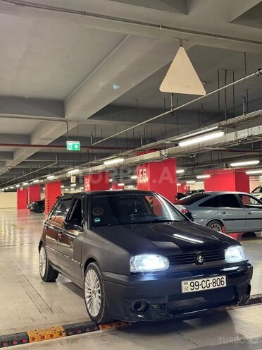 Volkswagen Golf 1997, 150,000 km - 1.8 l - Gəncə