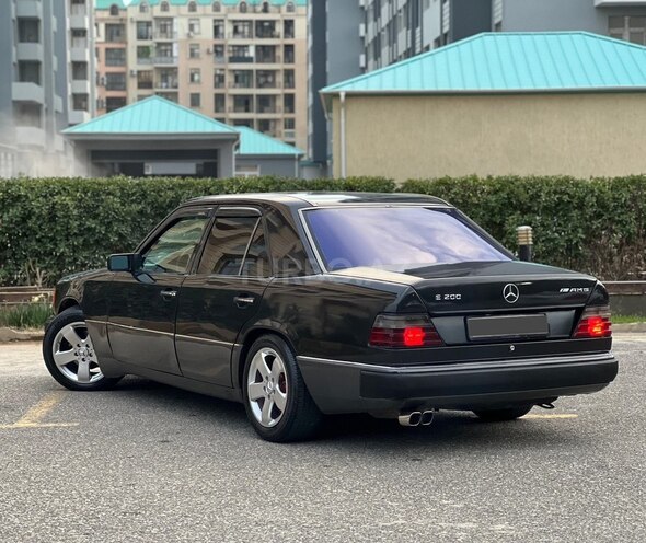 Mercedes 200 E 1992, 378,000 km - 2.0 л - Bakı