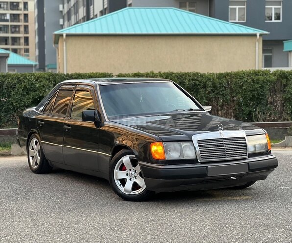 Mercedes 200 E 1992, 378,000 km - 2.0 л - Bakı