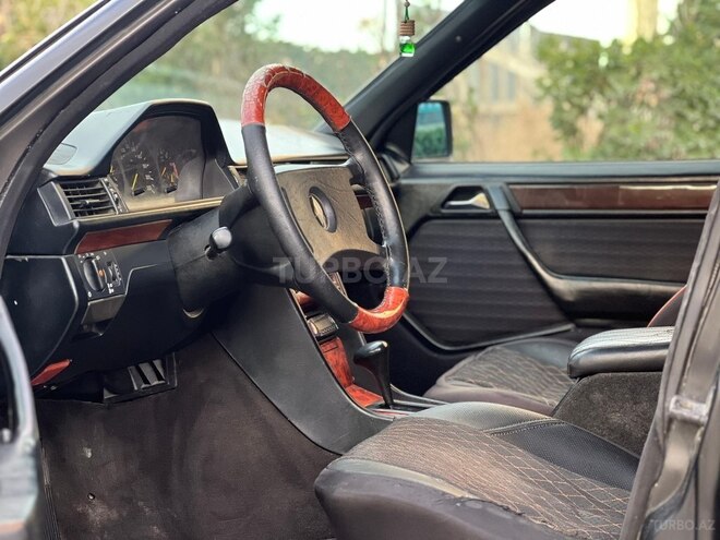 Mercedes 200 E 1992, 378,000 km - 2.0 л - Bakı