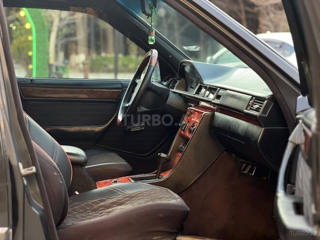 Mercedes 200 E 1992, 378,000 km - 2.0 л - Bakı