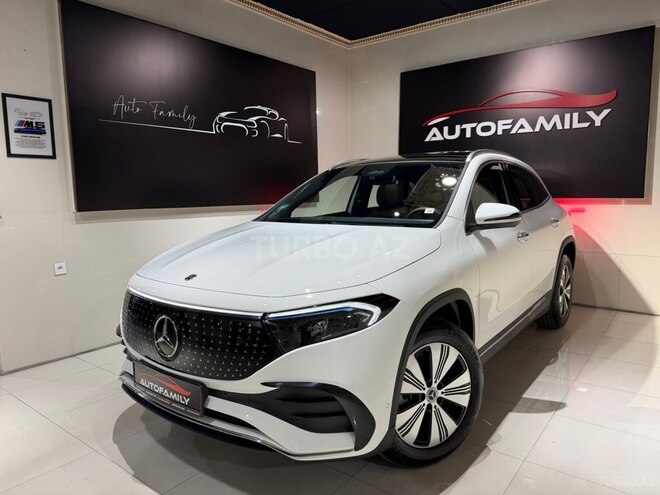 Mercedes EQA 250-1