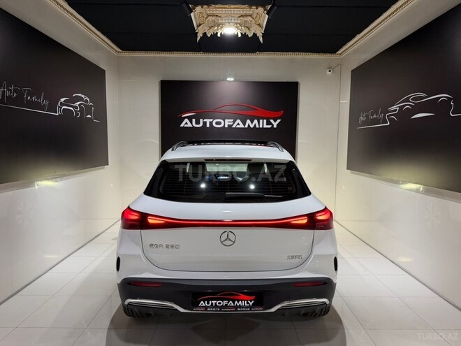 Mercedes EQA 250-5