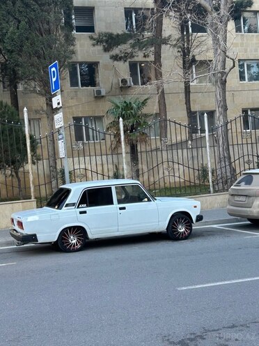 LADA (VAZ) 2107 2005, 220,000 km - 1.6 л - Bakı