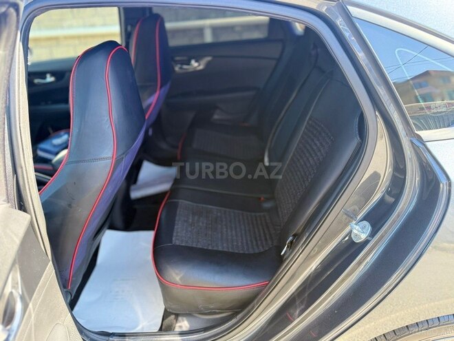 Kia Forte-12