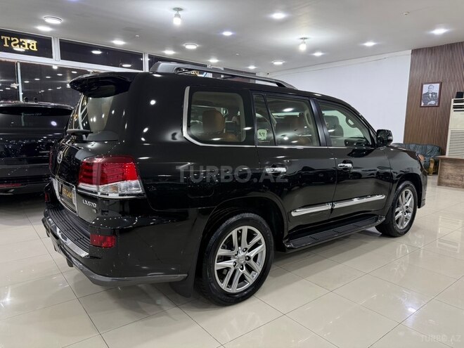 Lexus LX 570-11