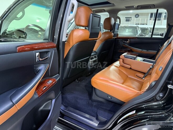 Lexus LX 570-22