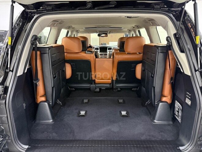 Lexus LX 570-27