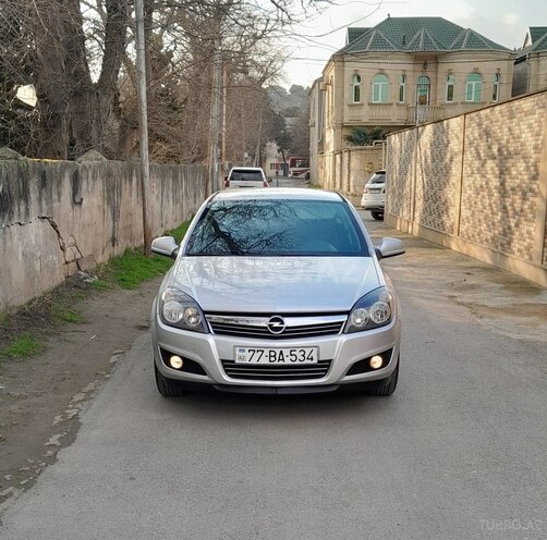 Opel Astra 2009, 270,000 km - 1.4 l - Bakı