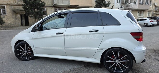 Mercedes B 170 2009, 185,000 km - 1.7 l - Sumqayıt
