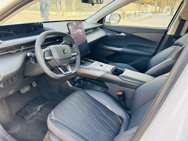 Changan Eado-4