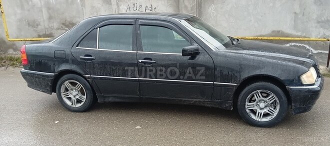 Mercedes C 200 1995, 383,000 km - 2.0 l - Bakı