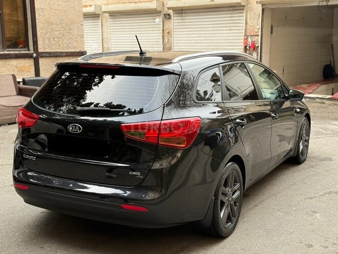 Kia  2014, 215,000 km - 1.6 l - Bakı