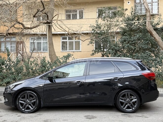 Kia  2014, 215,000 km - 1.6 l - Bakı