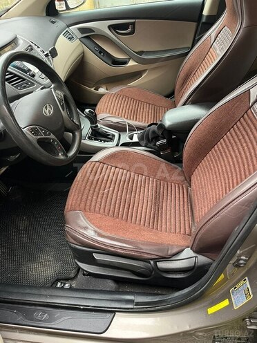 Hyundai Elantra 2015, 241,000 km - 1.8 l - Bakı