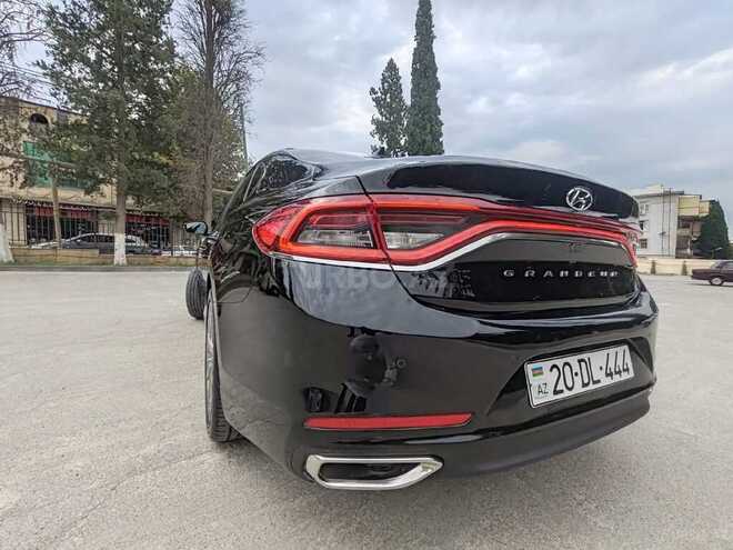 Hyundai Grandeur-11