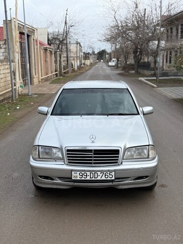 Mercedes C 220 1999, 498,000 km - 2.2 l - Qazax
