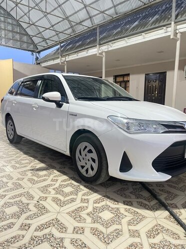 Toyota Corolla Fielder-4