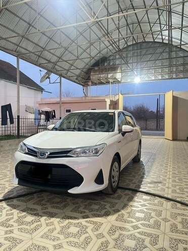 Toyota Corolla Fielder-1