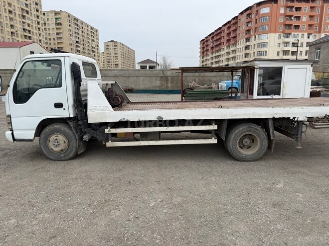 Isuzu NPR 66 P 2008, 266,000 km - 3.9 l - Sumqayıt
