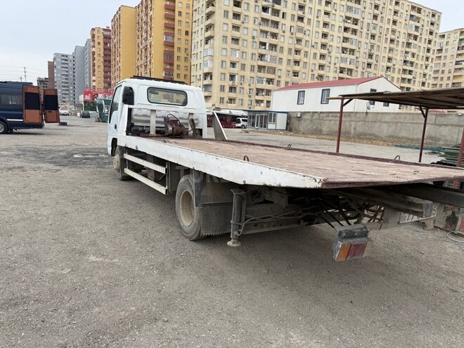 Isuzu NPR 66 P 2008, 266,000 km - 3.9 l - Sumqayıt