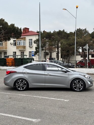 Hyundai Avante 2015, 240,000 km - 1.6 l - Bakı