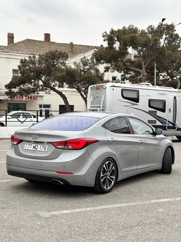 Hyundai Avante 2015, 240,000 km - 1.6 l - Bakı
