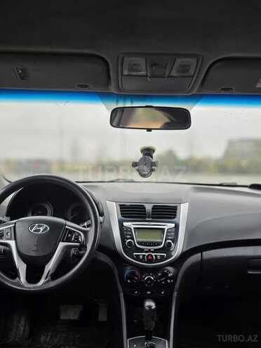 Hyundai Accent 2011, 338,000 km - 1.6 l - Sumqayıt