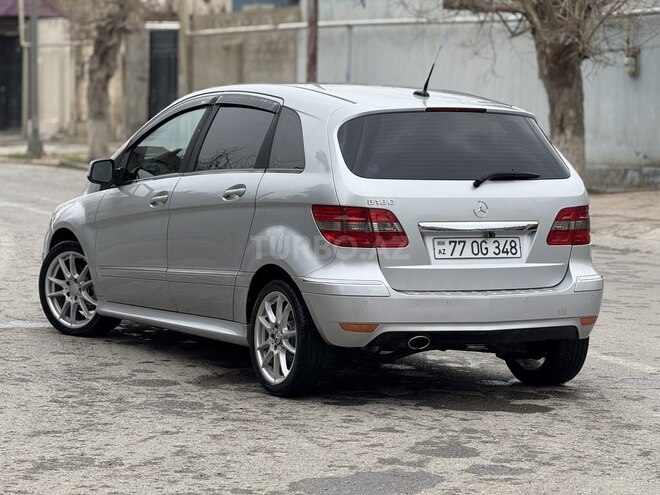 Mercedes B 180 2010, 127,000 km - 1.7 л - Bakı