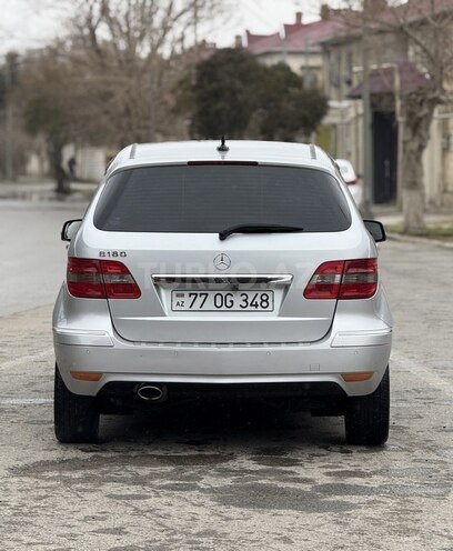 Mercedes B 180 2010, 127,000 km - 1.7 л - Bakı