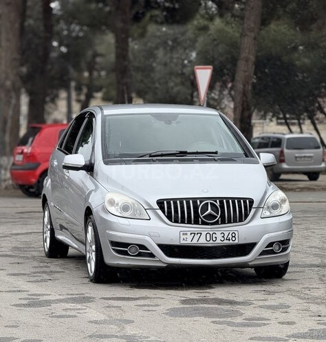Mercedes B 180 2010, 127,000 km - 1.7 л - Bakı