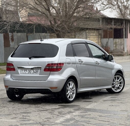 Mercedes B 180 2010, 127,000 km - 1.7 л - Bakı