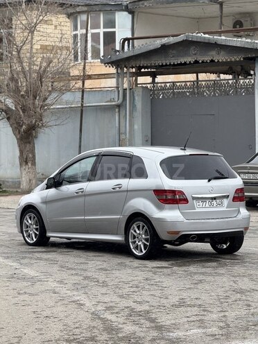 Mercedes B 180 2010, 127,000 km - 1.7 л - Bakı