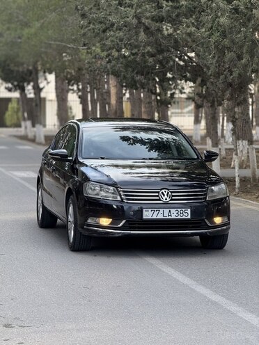 Volkswagen Passat 2013, 183,000 km - 1.8 l - Bakı