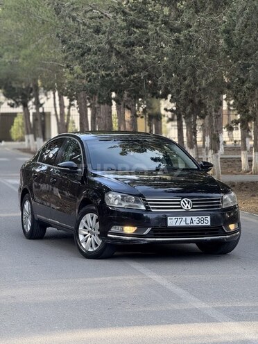 Volkswagen Passat 2013, 183,000 km - 1.8 l - Bakı