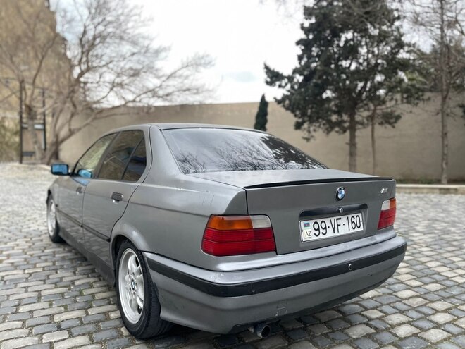 BMW 320 1995, 258,000 km - 2.0 l - Bakı