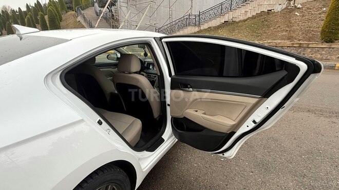 Hyundai Elantra 2016, 171,009 km - 2.0 l - Tovuz