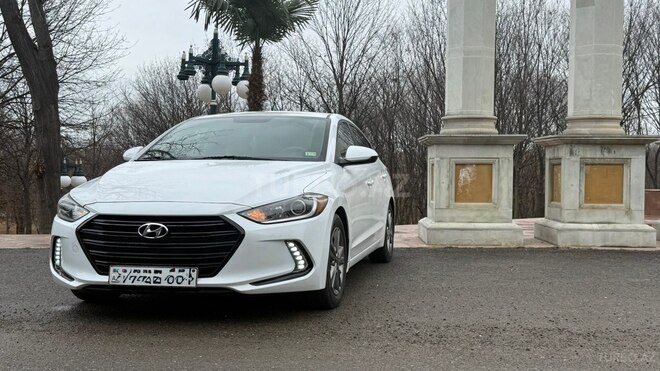 Hyundai Elantra 2016, 171,009 km - 2.0 l - Tovuz