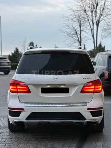 Mercedes GL 550 4MATIC-9