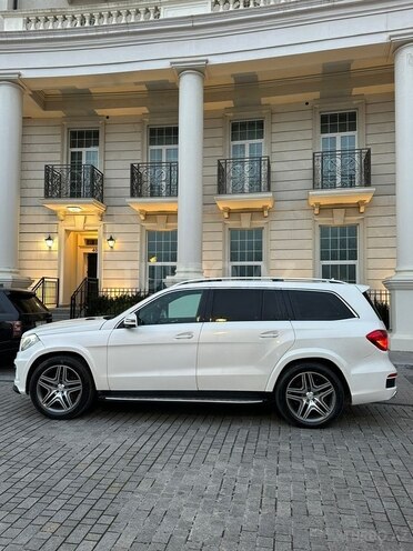 Mercedes GL 550 4MATIC-4
