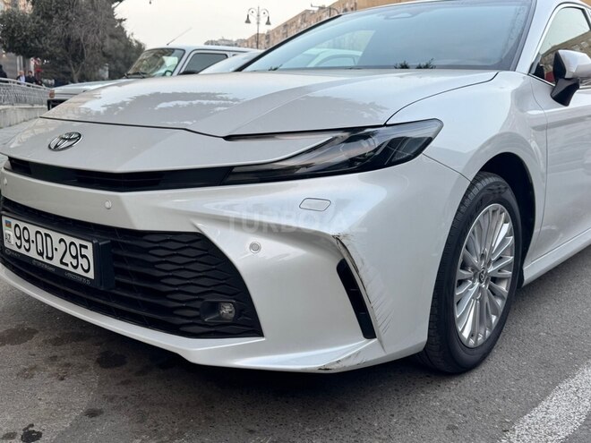 Toyota Camry-5