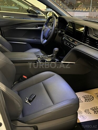 Toyota Camry-4
