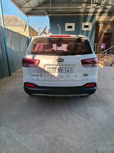 Kia Sorento-2