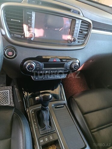 Kia Sorento-7