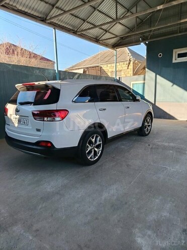 Kia Sorento-5