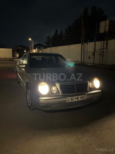 Mercedes E 230 1996, 441,589 km - 2.3 l - Bakı